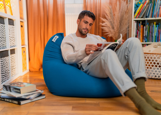 公式】一人暮らしの部屋に映えるローソファ｜最も自由な家具 | Yogibo