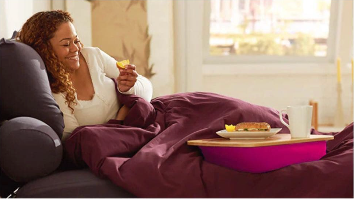 公式】クッションテーブルの使い方｜トレイボーは膝上PC作業に向いて