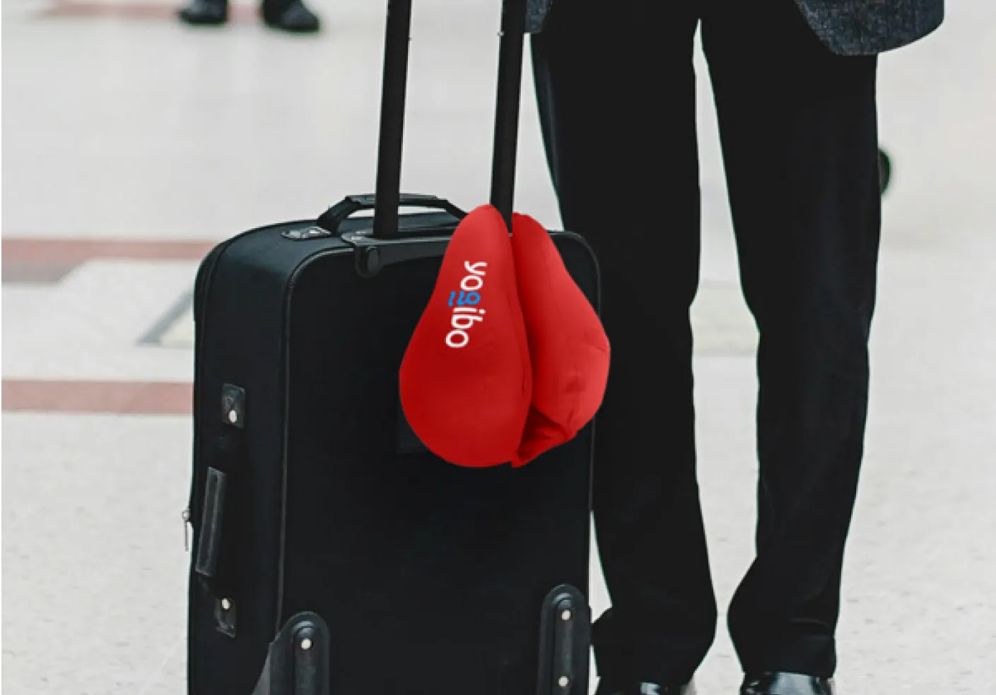 Yogibo Neck Pillow X Logo