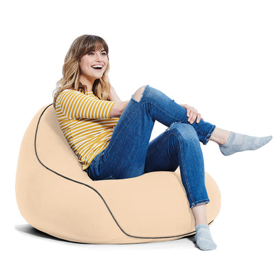 クリームホワイト