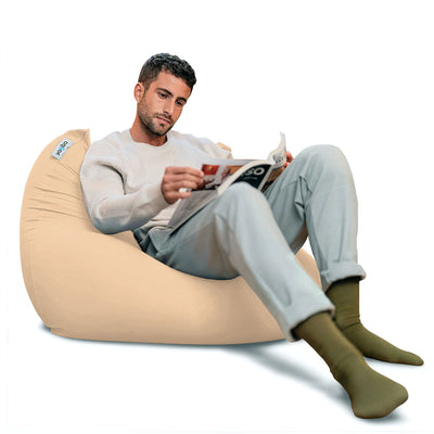 クリームホワイト