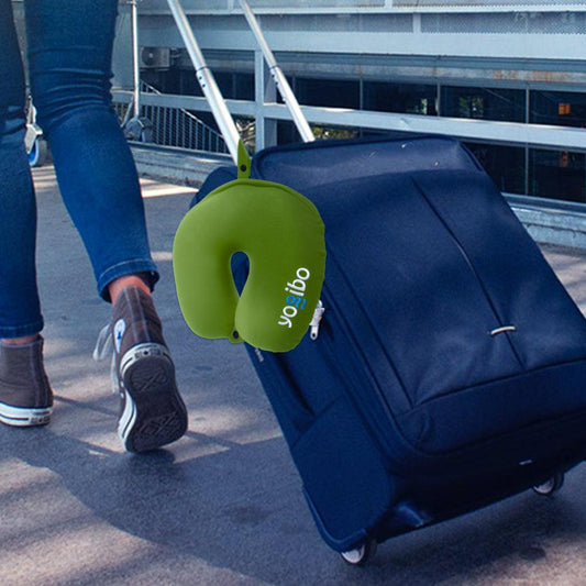 飛行機で使用する際のおすすめのネックピロー！おすすめの機能や選び方