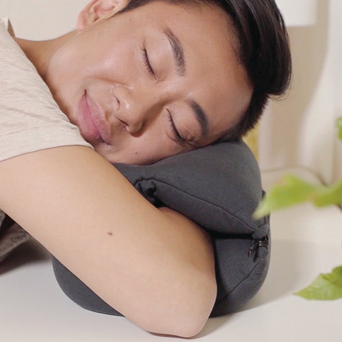 オフィスや自宅での昼寝に使える｜仮眠枕・クッションランキング