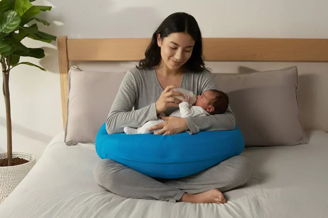 授乳クッションはいつまで使う？メリットや選び方・おすすめ商品