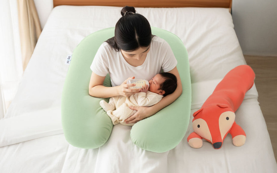 授乳クッション おすすめ｜赤ちゃんもお母さんも使える授乳枕の選び方