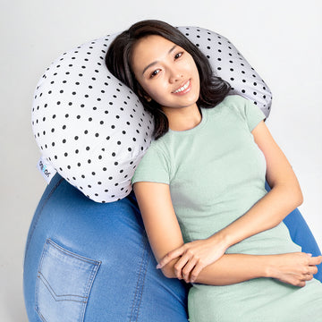 Yogibo Mega Moon Pillow Cow/Dot Edition