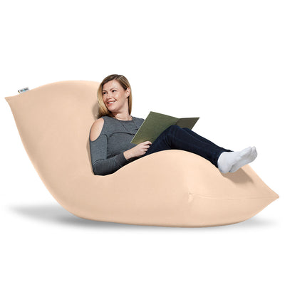 クリームホワイト