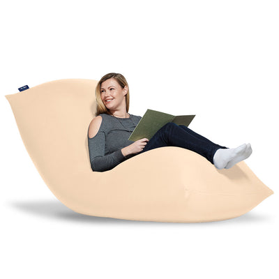 クリームホワイト