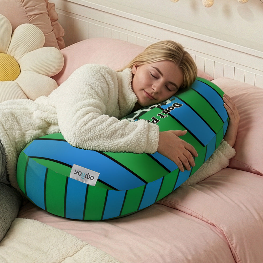 生活雑貨 Yogibo 公式】Yogibo Mega Moon Pillow Don't Panic - Yogibo｜wiggle wiggle