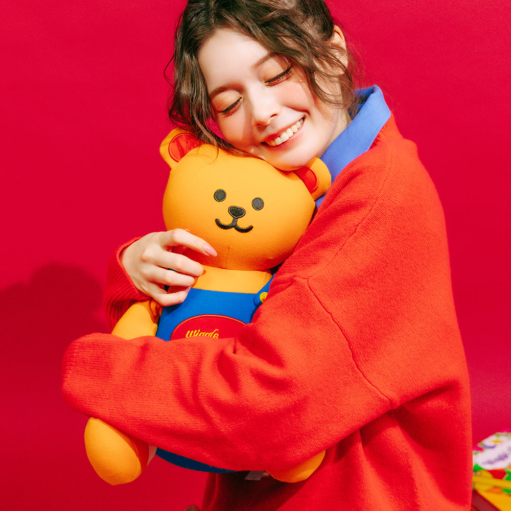 Wiggle Bear Hugger