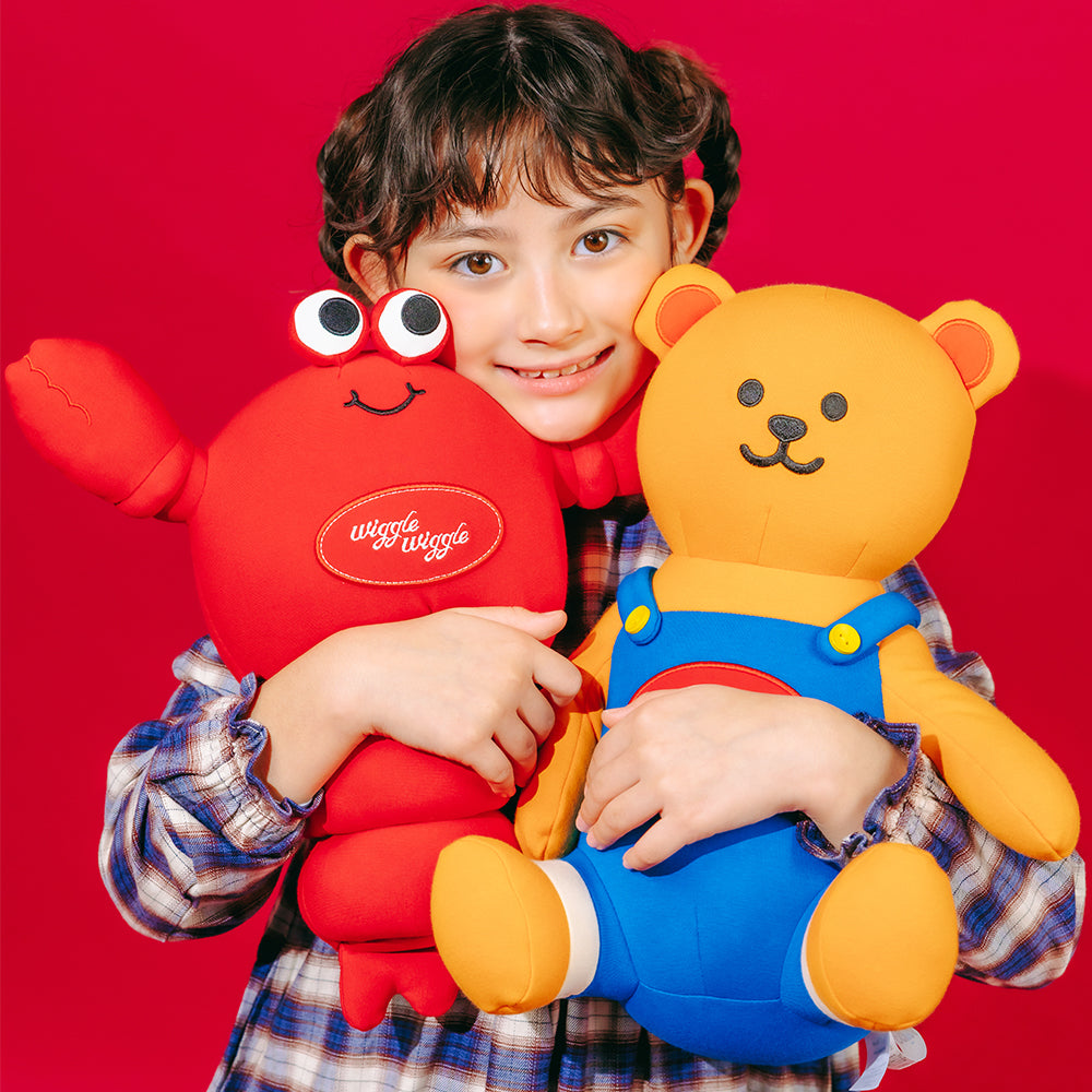 Wiggle Bear Hugger