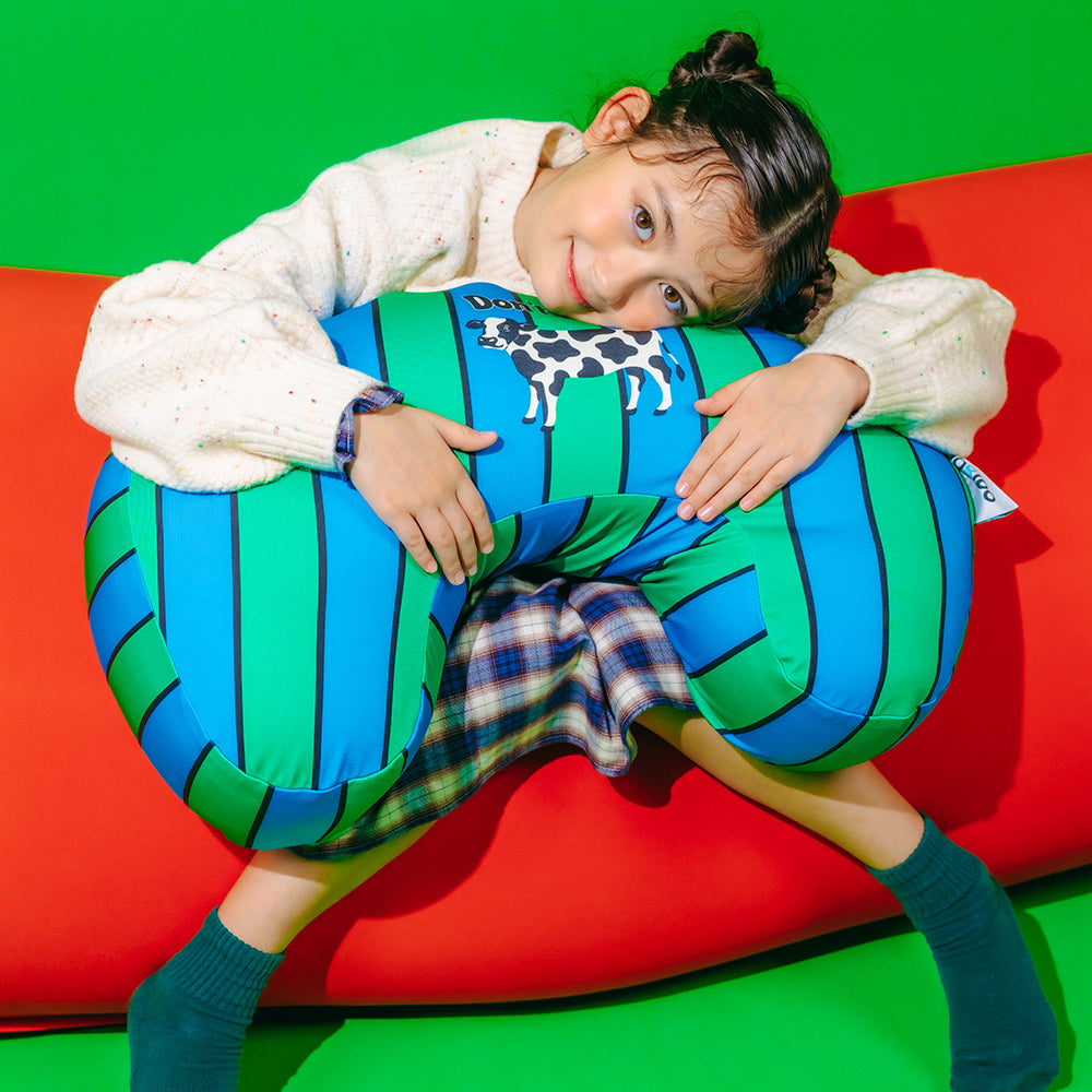 Yogibo Mega Moon Pillow Don’t Panic - Yogibo｜wiggle wiggle Collection